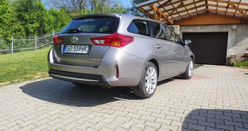 Toyota Auris cena 43700 przebieg: 95000, rok produkcji 2013 z Dębica małe 46